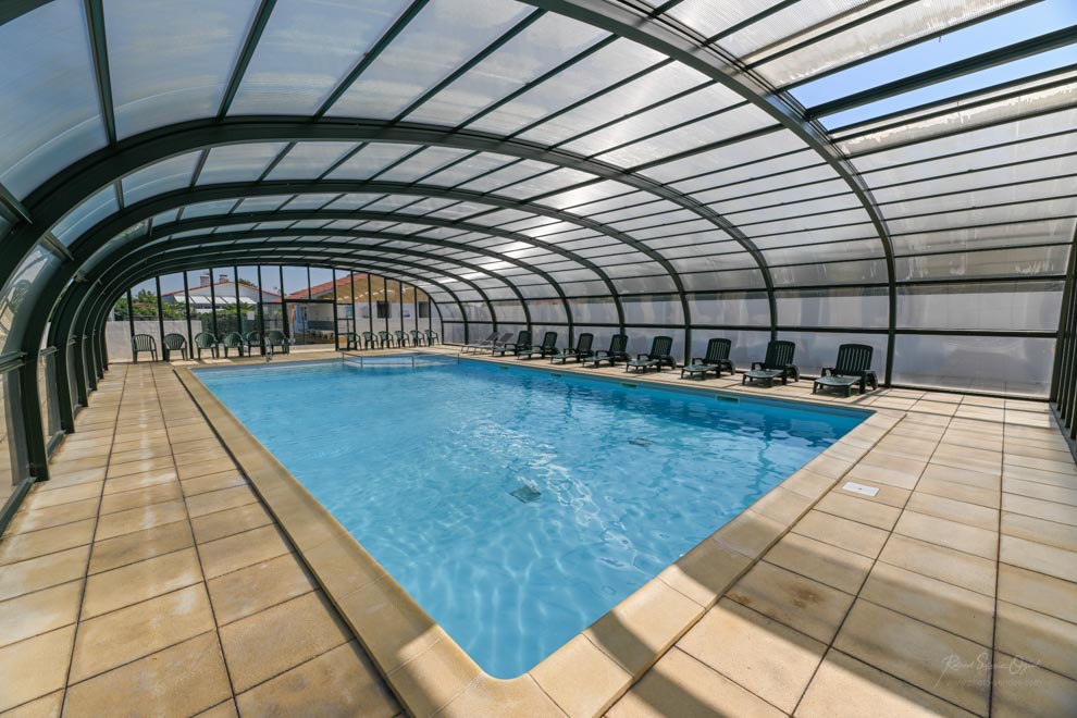 Location parcelle à l&apos;année dans Camping avec piscine chauffée couverte à Saint Gilles Croix de Vie