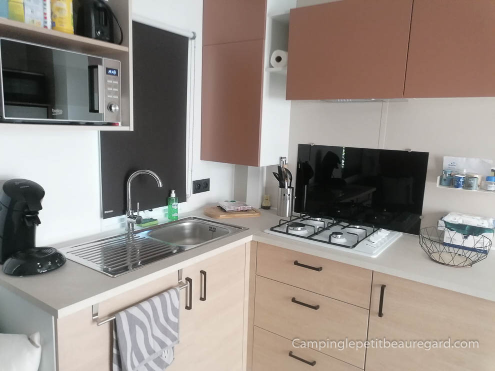 La Cuisine mobil-home IRM à vendre saint gilles croix de vie 